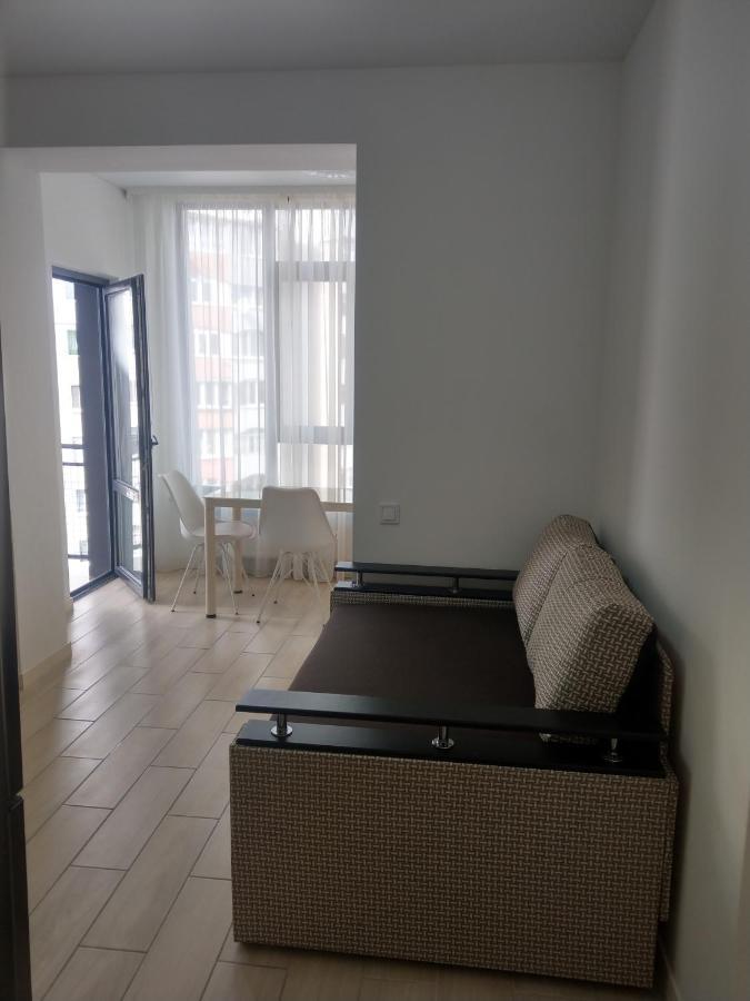 Apartamento Новобудова По Вулконовальця2 Rivne Exterior foto